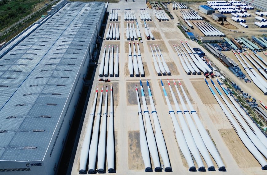 奋战一百天｜新疆成飞多措并举稳产效，全力以赴战收官